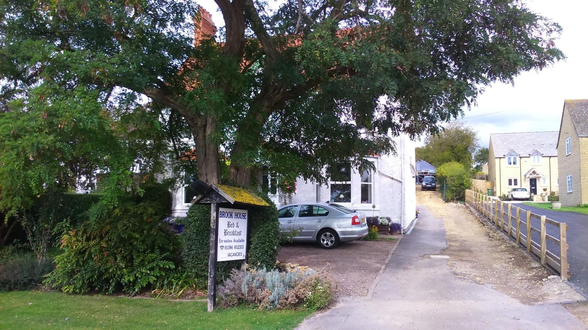 Bed and Breakfast Brook House Broadway  Exteriér fotografie
